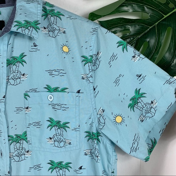 EIGHTY EIGHTGraphic Short Sleeve Casual ButtonDown - Picture 3 of 7